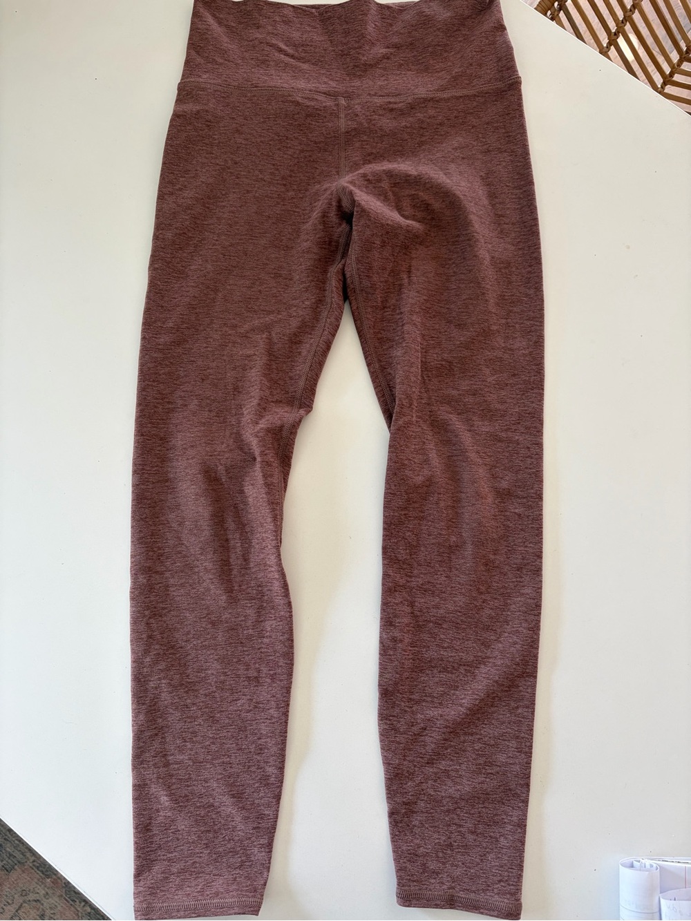 Vuori Women’s High-Rise Performance Leggings in Rust Sz s